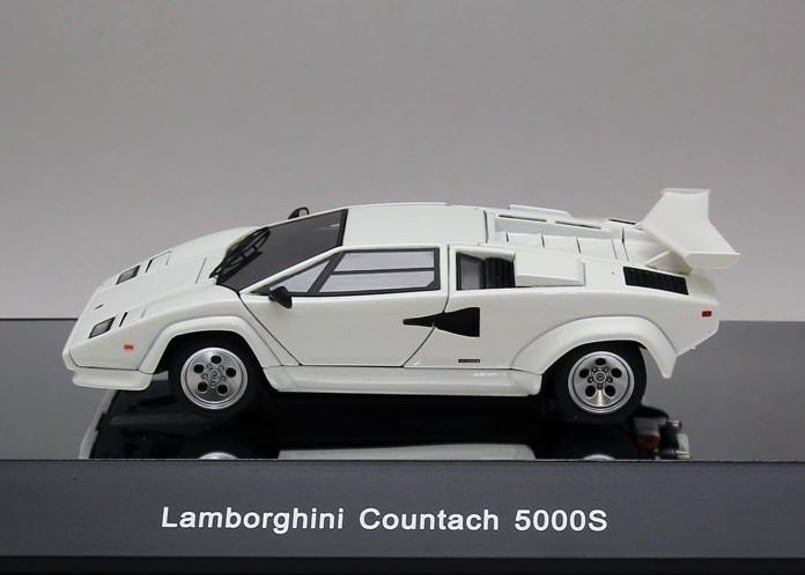AUTOart 1/43 (54533) Lamborghini Countach 5000S AUTOart 1/43 (54533) Lamborghini Countach 5000S