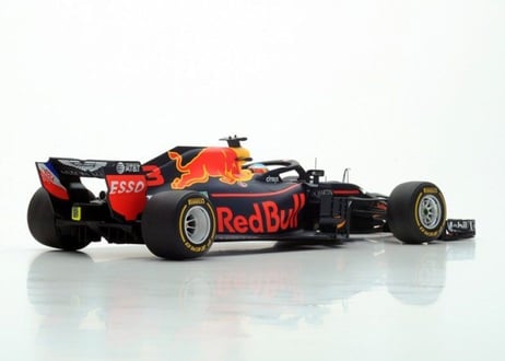 Spark 1/18 (18S347) Red Bull Racing-TAG Heuer #3 Winner Chinese GP 2018