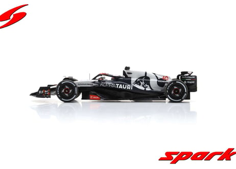 Spark 1/43 (S8926) AlphaTauri AT04 #40 Scuderia AlphaTauri Singapore GP2023 Liam Lawson