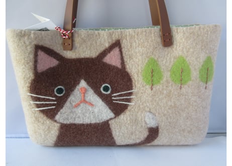 haruru＊woolfelt　猫のトートバッグ＊薄茶