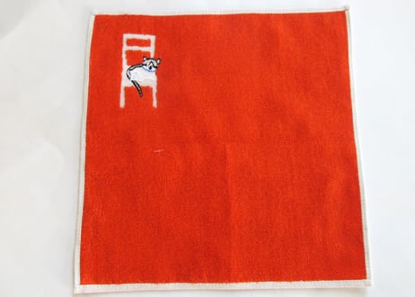 刺繍ガーゼパイルタオル　「椅子と猫と犬」