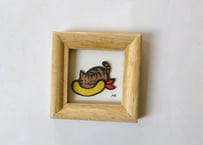オガタミホ　額入りミニ切り絵＊えび枕＆キジトラ猫