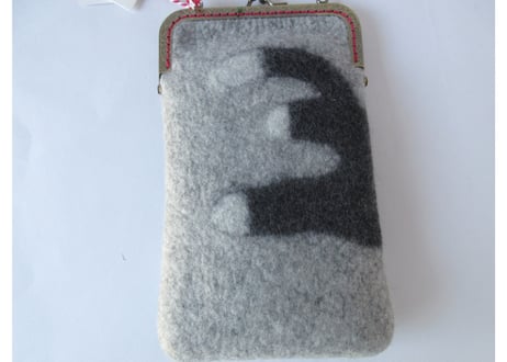 haruru＊woolfelt　スマホポーチB