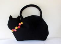 お花モチーフ ウールの黒猫バッグB
