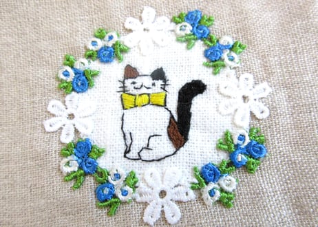 リネン刺繍平ポーチ＊お花と猫C