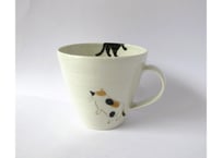 ヒロロ工房　マグカップ＊三毛猫と黒猫
