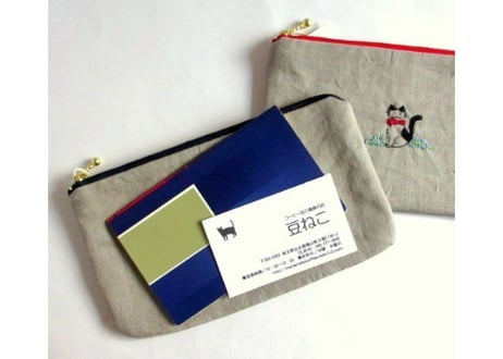 リネン刺繍平ポーチ＊お花と猫B