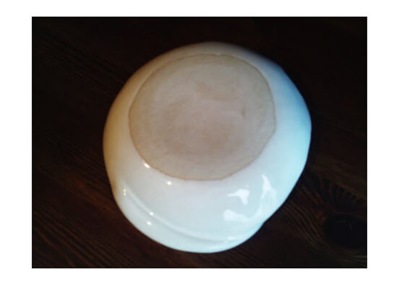 【特注品】猫のシルエット皿セット　15set 岡部登志子 猫シルエット皿＊中 | コーヒー豆と雑貨の店 豆ねこ