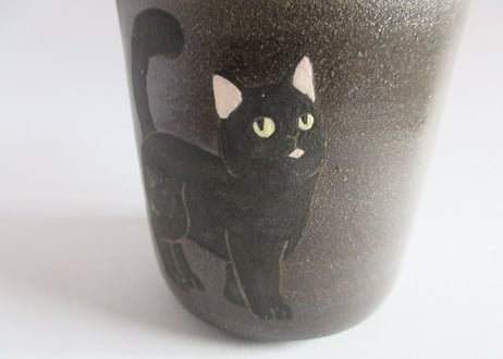 つぐみ製陶所 猫のフタ物K＊クロネコ