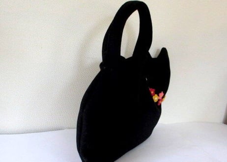 お花モチーフ ウールの黒猫バッグB