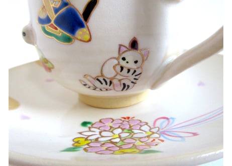京焼・小手鞠窯 コーヒーカップ＊ぷっくり猫のお雛様 B