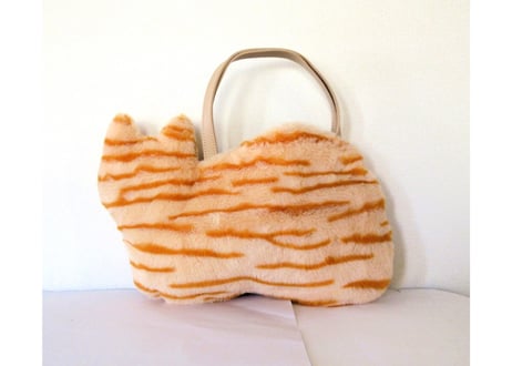 柊グリーンのバックにモフモフフードの猫♡ ハンドメイド mofusand フラットポーチ メッシュ(もぎたてにゃん) | mofusand