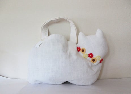 スラブリネン お花の白猫バッグ オフホワイト