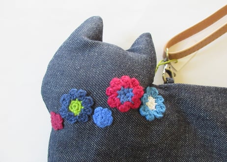 新作＊斜め掛け お花モチーフ仔猫バッグ＊ワイン＆ブルー