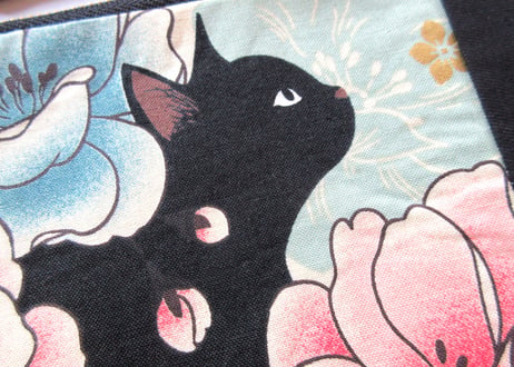 黒猫の平ポーチ オフホワイト A/B