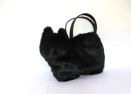 黒猫のふわふわネコバッグ  エコファー