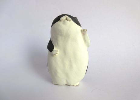 中林由香梨 ネコの置物＊ハチワレ