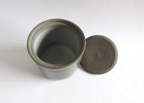 つぐみ製陶所 猫のフタ物J＊ハチワレネコ