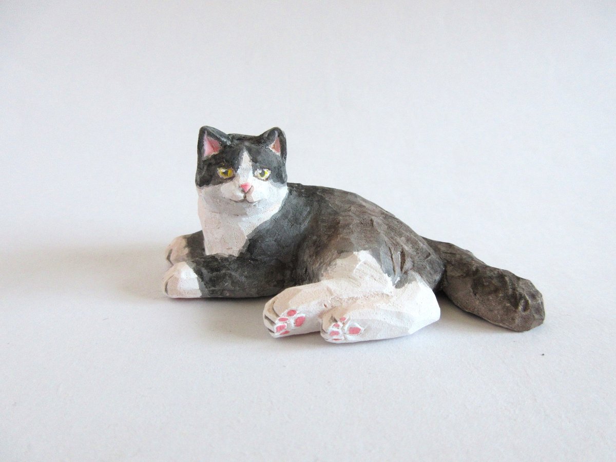 木彫り　工房くろいわ　寝る猫 木彫り 工房くろいわ 寝る猫 あたり工房 木彫り猫＊寝そべり