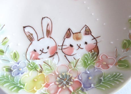 内藤加奈子　猫とうさぎとお花の丸皿D