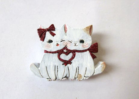 chaconoa 猫のブローチ＊ハートでぎゅっ