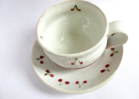 巌陶房 小さなさくらんぼ柄 コーヒーカップA