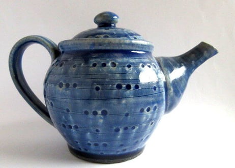 青のティーポット
