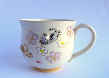 京焼・小手鞠窯 桜と猫のマグカップ＊茶トラとサバトラ