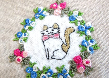 リネン刺繍平ポーチ＊お花と猫D