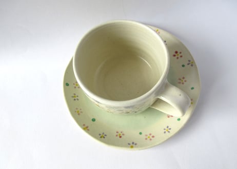 樫村恭子 うさぎと野の花のコーヒーカップ＊グリーンC