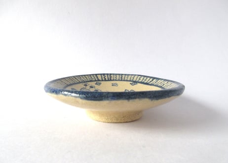 横山裕子　丸小皿①