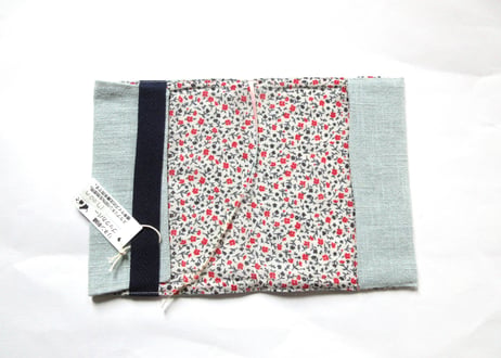 猫の刺繍 リネンブックカバー＊スモーキーブルーB