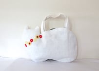 スラブリネン お花の白猫バッグ オフホワイト