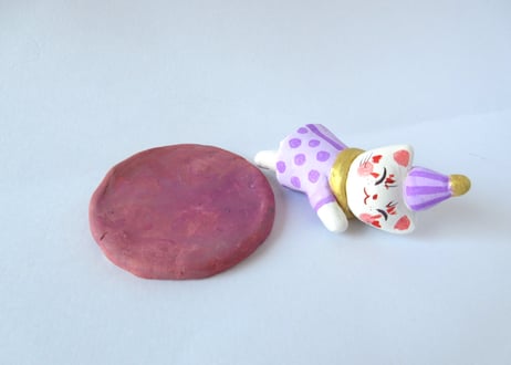 なつめみちこ 猫の置物 ピエロ猫＊パープル