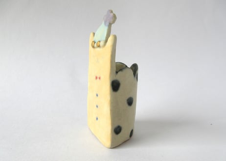 工房113 阪井ひとみ いい夢みてね＊ネコ花器イエロー
