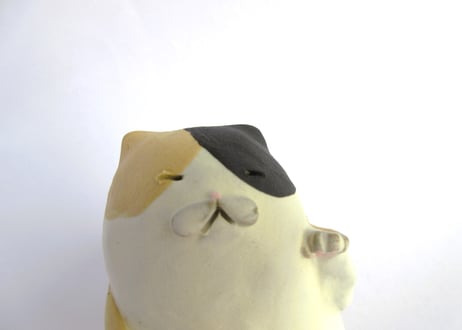 中林由香梨 ネコの置物＊ミケネコ