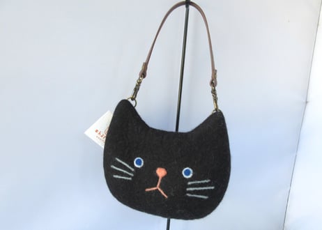 haruru＊woolfelt　ねこポーチ＊黒猫
