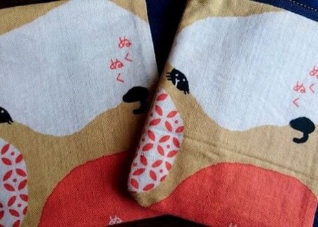 【SALE 1200→1000円！】てぬぐい平ポーチ＊ぬくぬくネコ