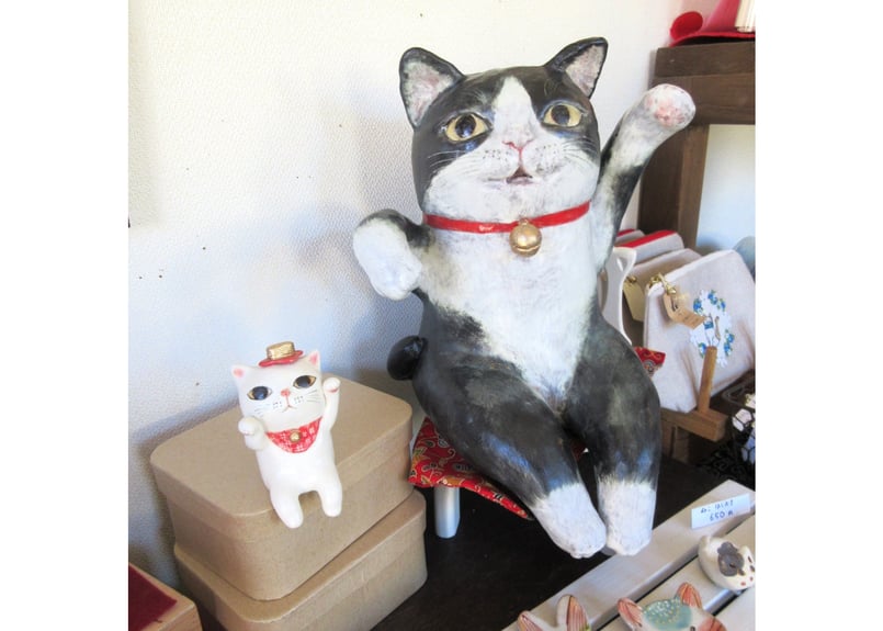 水玉工房 おおきなハチワレ招き猫 | コーヒー豆と雑貨の店 豆ねこ