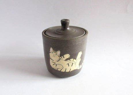つぐみ製陶所 猫のフタ物H＊チャトラネコ