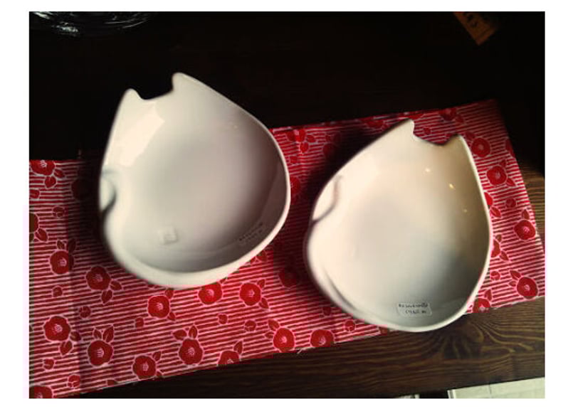 岡部登志子 猫シルエット皿＊中 | コーヒー豆と雑貨の店 豆ねこ