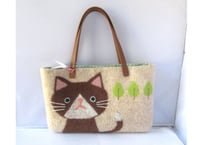 haruru＊woolfelt　猫のトートバッグ＊薄茶