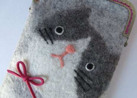 haruru＊woolfelt　スマホポーチA
