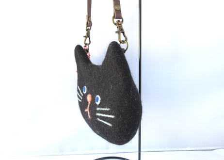 haruru＊woolfelt　ねこポーチ＊黒猫