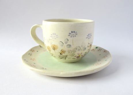 樫村恭子 うさぎと野の花のコーヒーカップ＊グリーンB