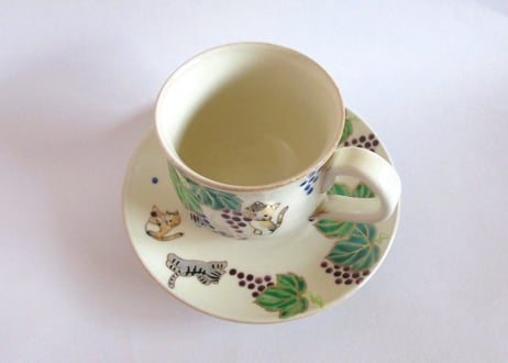 京焼・小手鞠窯 ぶどうのコーヒーカップ＊三毛猫とサバトラネコ