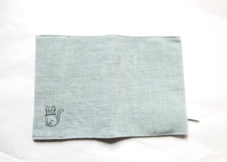猫の刺繍 リネンブックカバー＊スモーキーブルーB