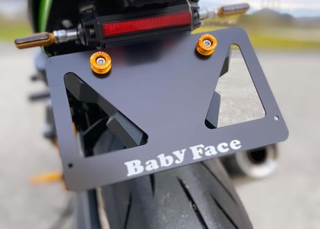 BABYFACEナンバープレートホルダー