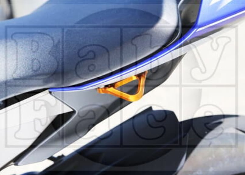 レーシングフック YAMAHA YZF-R1 ('15-) / YZF-R6('17-) | レーシングフック YAMAHA YZF-R1 ('15-) / YZF-R6('17-) |