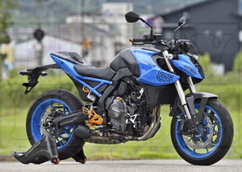 FR2 スライドサンダル 水色/黒 GSX-8S』はワインディングでのスポーツライディングにピッタリ⁉ どんな